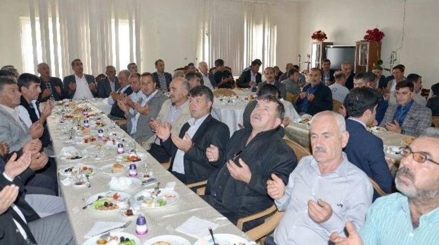 G&ouml;ksun Kaymakamı Ayhan, Muhtarlarla Bir Araya Geldi