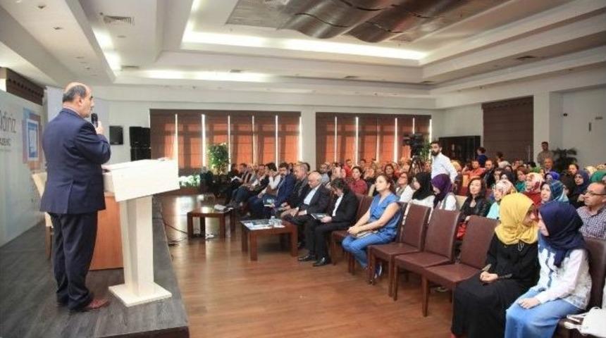 Ebru &Uuml;stadı Mustafa D&uuml;zg&uuml;nman Anıldı