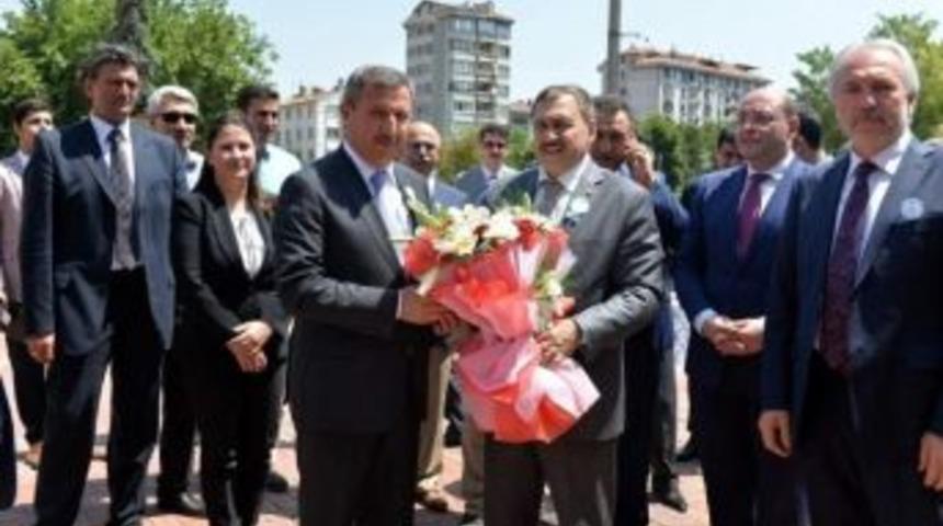 Bakan Eroğlu&rsquo;ndan K&uuml;tahya İ&ccedil;in Jet Hızında İmza