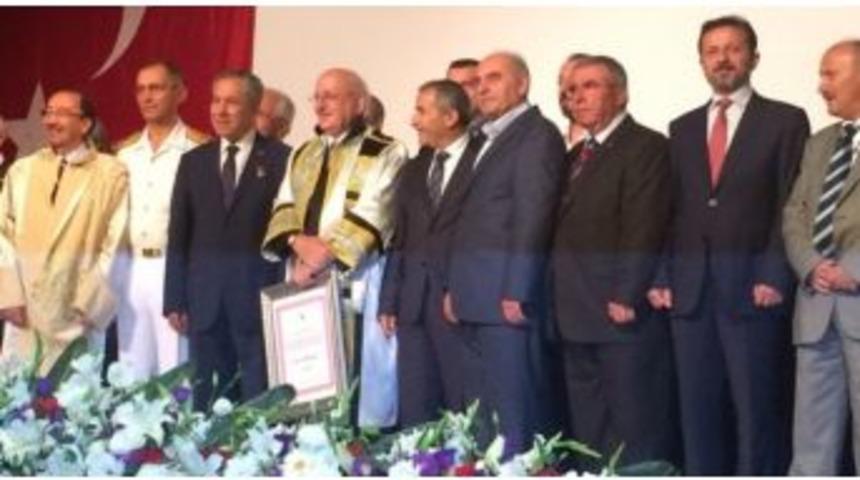 Rekt&ouml;r Remzi G&ouml;ren, Yalova &Uuml;niversitesi&rsquo;nin Akademik Yılı A&ccedil;ılış T&ouml;renine Katıldı