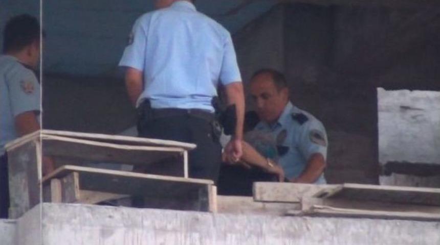 Eşinden Boşanmak İstemeyen Kadın İntihar Girişiminde Bulundu