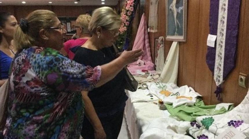 Muratlı&rsquo;nın El İşi Sergisi A&ccedil;ıldı