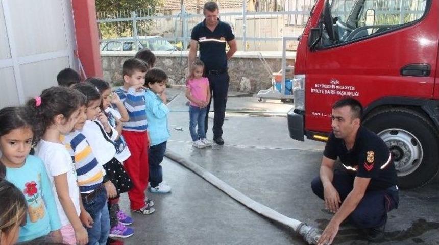 Miniklerden İtfaiye Amirliğine Ziyaret