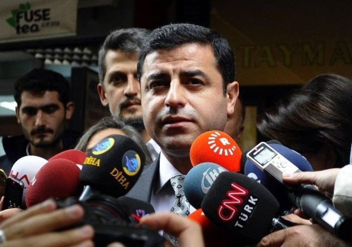 Selahattin Demirtaş: "savcılar Arkasında Kim Varsa Ortaya &Ccedil;ıkarsın, Korkmasın"