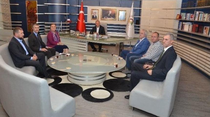 Rekt&ouml;rden Başkan&rsquo;a Ziyaret