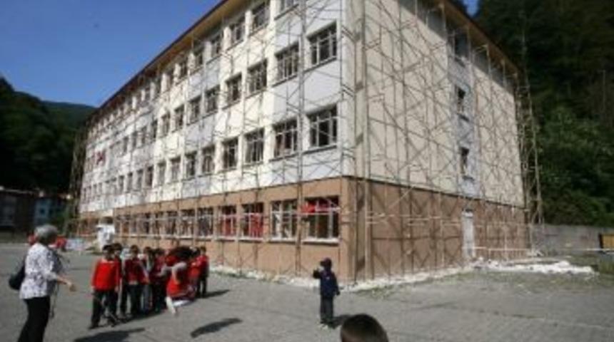 Demir İskele Altında Eğitim