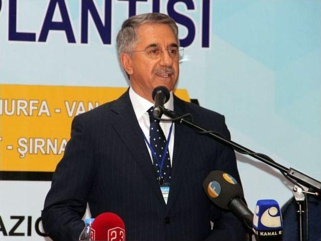 Ak Parti 6’ncı Yerel Yönetimler Toplantısı Elazığ’da Yapıldı