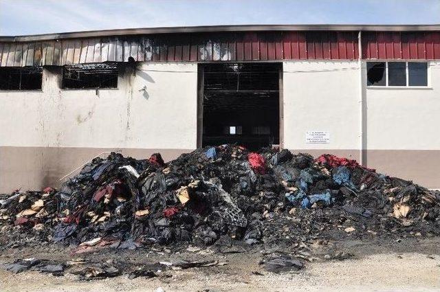 Sevdiği Kızdan Karşılık Göremeyen İşçi, Fabrikayı Yaktı