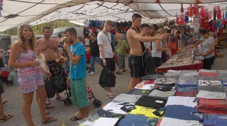 Pazarda Turist Bereketi