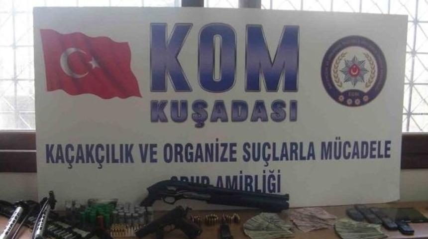 Kuşadası&rsquo;nda İnsan Tacirlerine Operasyon