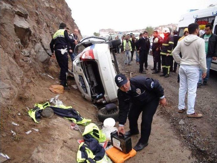 Yozgat’ta Polis Ekip Otosu Kaza Yaptı: 3 Yaralı G3