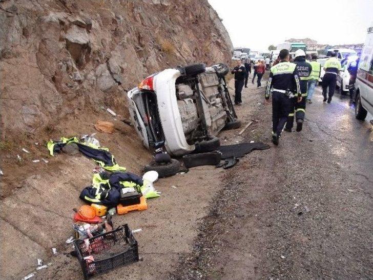 Yozgat’ta Polis Ekip Otosu Kaza Yaptı: 3 Yaralı G5