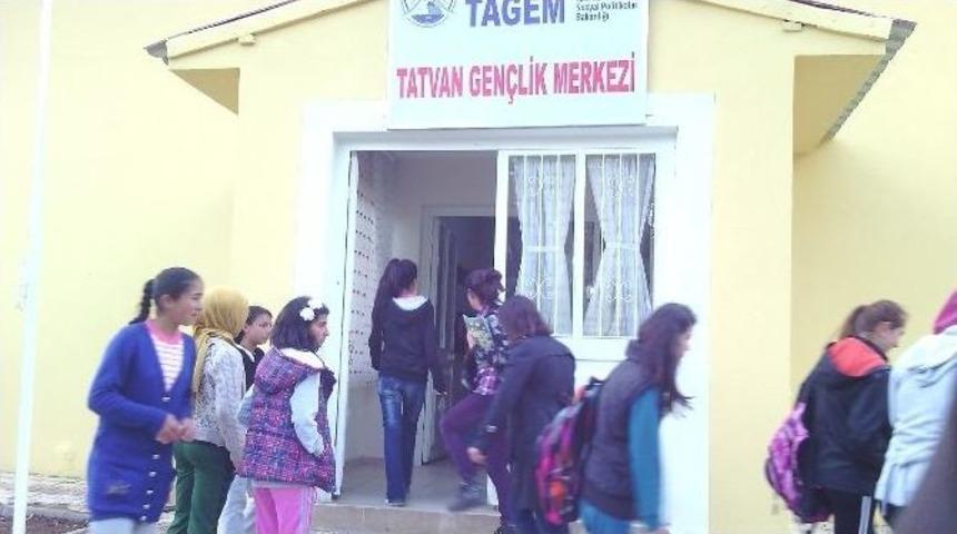 Tatvan Gen&ccedil;lik Merkezi 21 Kurs A&ccedil;acak