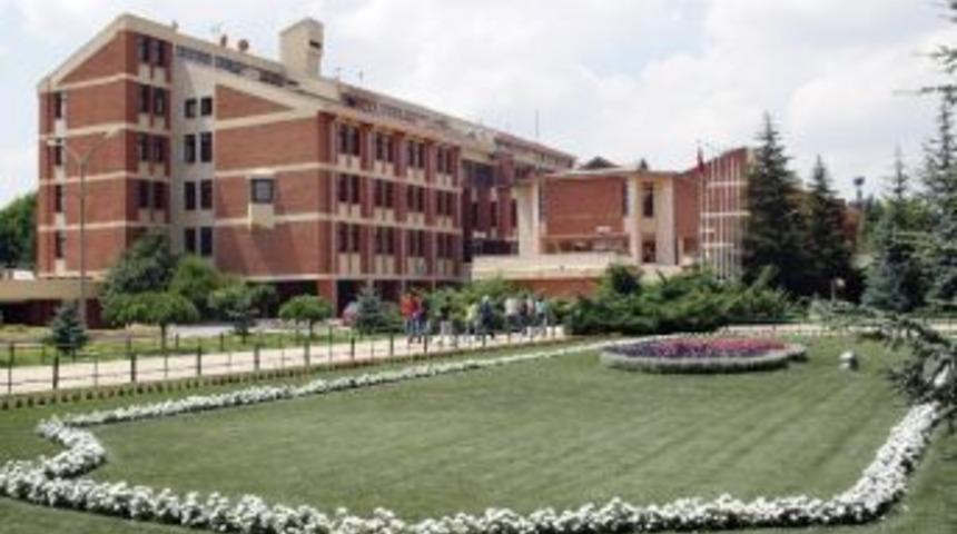 Anadolu Üniversitesi Dünyanın Ve Türkiye’nin En İyileri Arasında