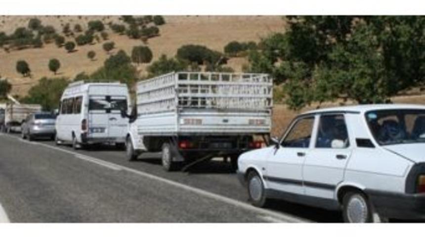 Vatandaşlardan &Ccedil;ermik-ergani Arasına Duble Yol Talebi