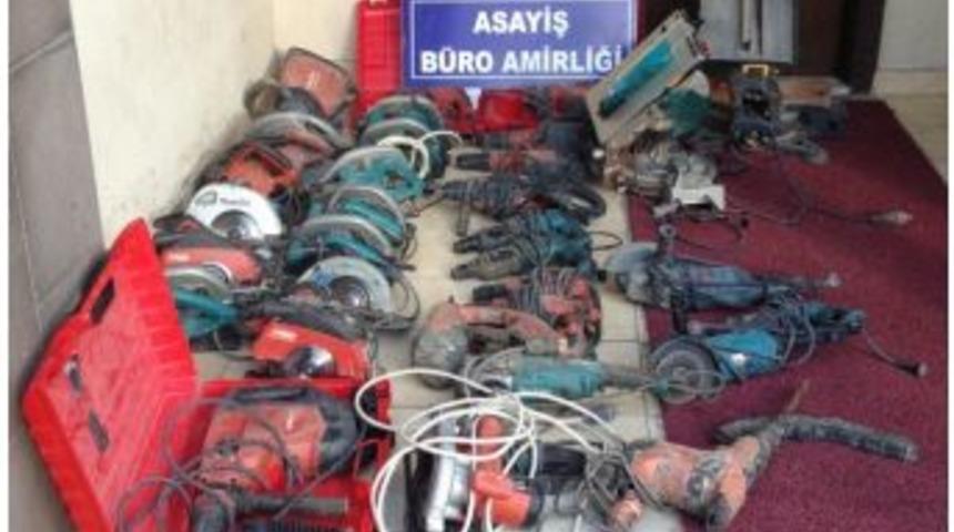 İnşaat Malzemesi Hırsızları Yakalandı