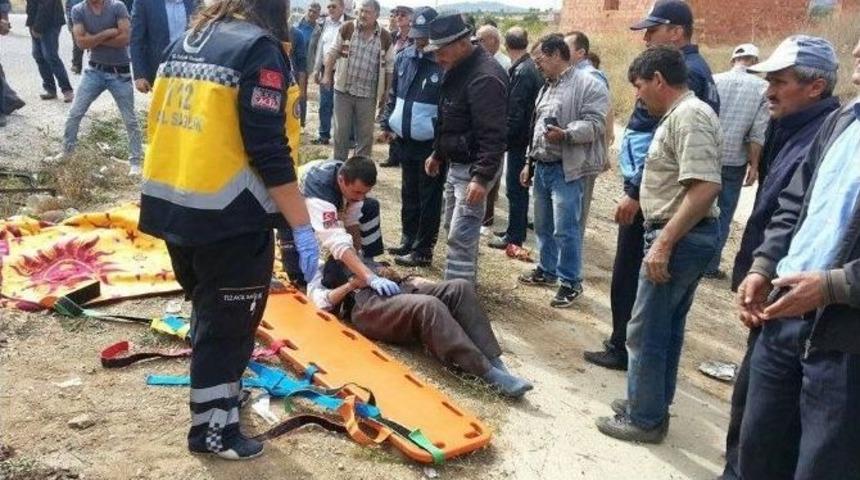 Burdur&rsquo;da Feci Kaza: 2 &Ouml;l&uuml;, 14 Yaralı