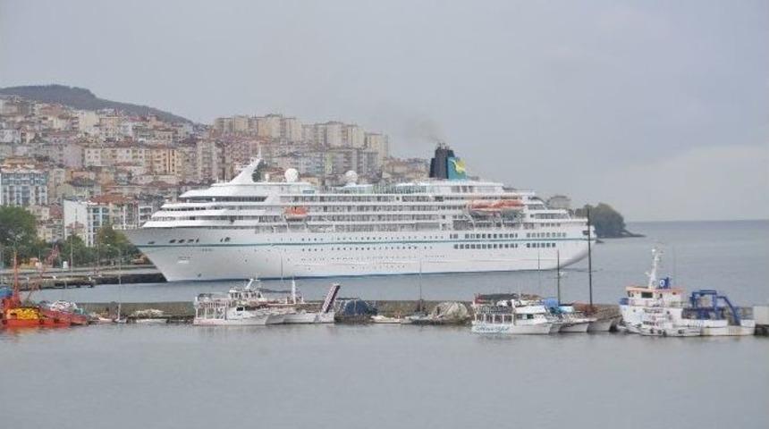 &lsquo;amadea&rsquo; Sinop&rsquo;a Demirledi