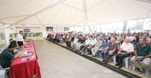 Başkan Genç, Bürokratlarıyla Halkın Ayağına Gidiyor