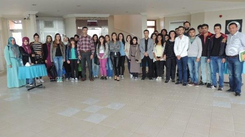 &Ouml;ğrenciler Uyum Sağlasın Diye &Ccedil;ay Sohbeti