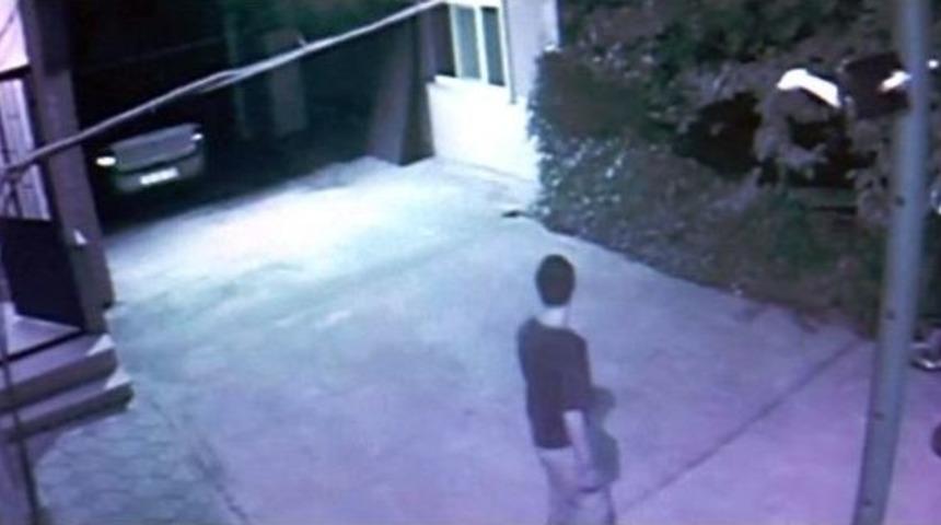 Hırsızlık Anı Kameralara Takıldı