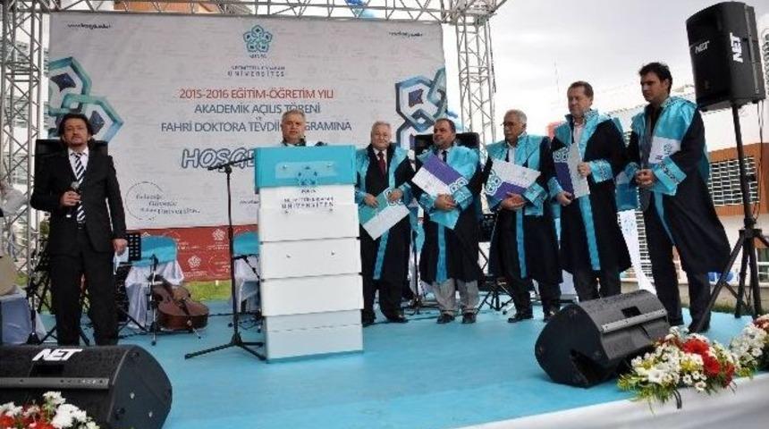 Ne&uuml;&rsquo;de Akademik Yıl A&ccedil;ılış Ve Fahri Doktora Tevdi T&ouml;reni Yapıldı