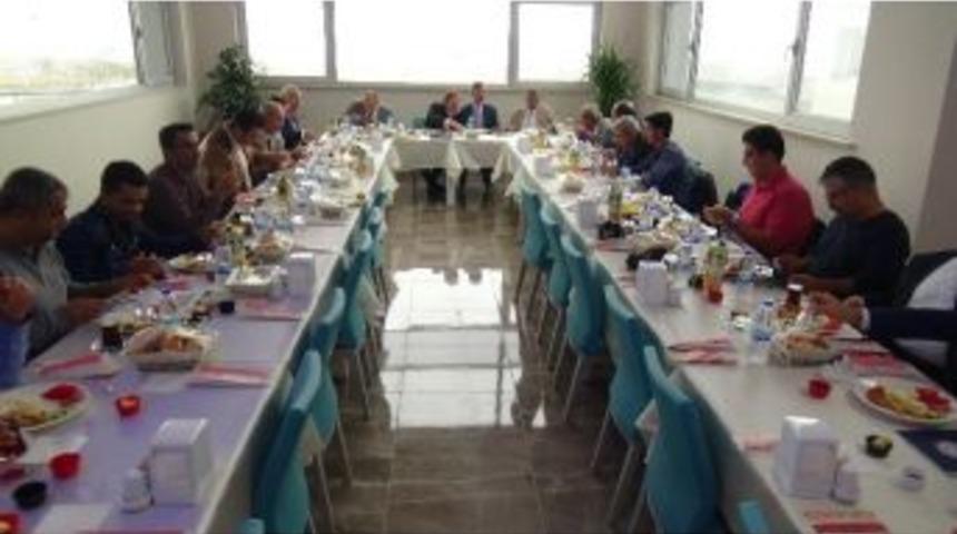 Rekt&ouml;r &Ccedil;apoğlu Basın Mensupları İle Bir Araya Geldi