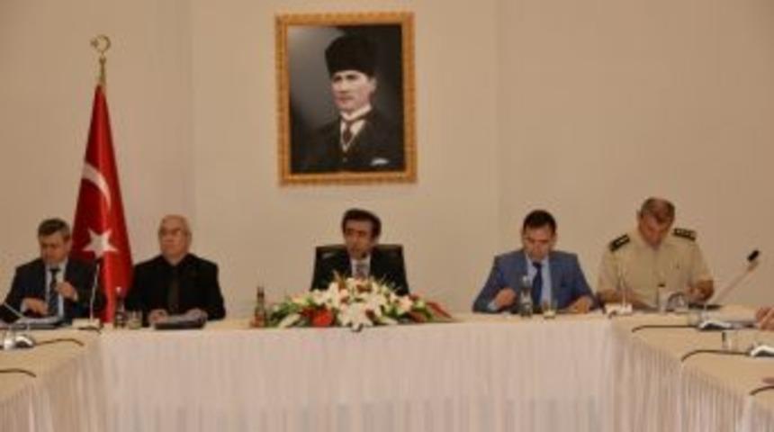 Kocaeli&rsquo;de 12 İl&ccedil;e Kaymakamıyla Se&ccedil;im G&uuml;venliği Toplantısı