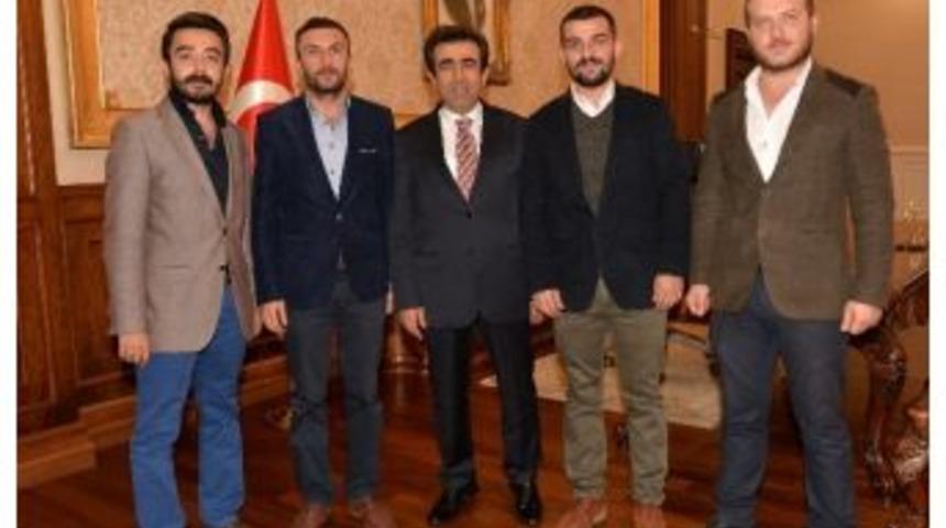 Vali G&uuml;zeloğlu, Yesevi Ocakları Y&ouml;netimini Kabul Etti