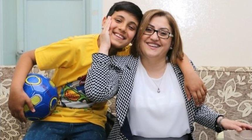 Başkan Şahin, 991 Yetim &Ccedil;ocuğun Hayalini Ger&ccedil;ekleştirdi