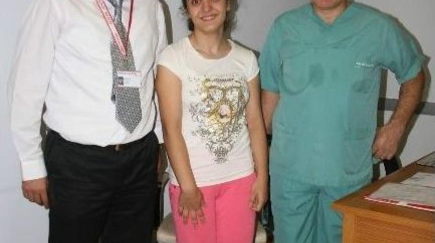 Artık Hem Ellerini Hem Ayaklarını Kullanabiliyor