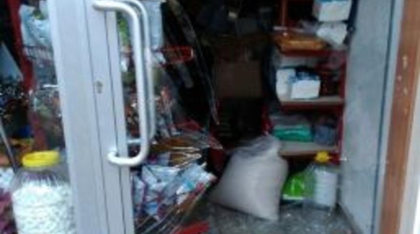 İş Yerine Girmek İsteyen Şahıslar Su&ccedil;&uuml;st&uuml; Yakalandı