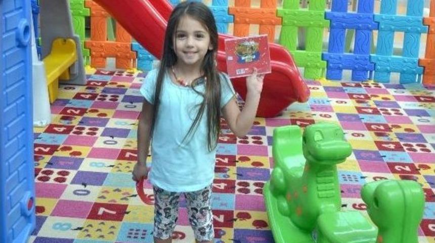 Piazza, D&uuml;nya &Ccedil;ocuk G&uuml;n&uuml;&rsquo;nde &Ccedil;ocukları Unutmadı