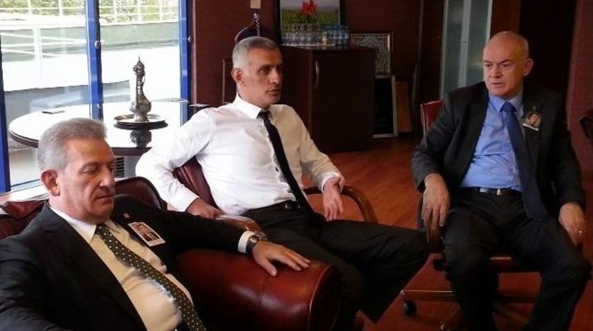 Hacıosmanoğlu&rsquo;ndan Pekşen&rsquo;e Teşekk&uuml;r