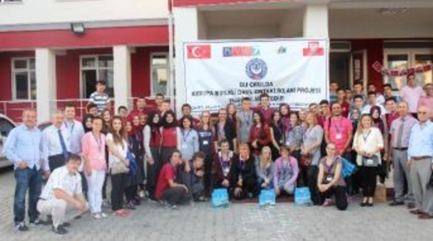 Polonyalı &Ouml;ğrenciler İhl&rsquo;nin Misafiri