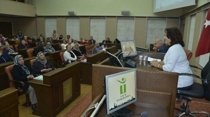 Tepebaşı Kadınları Belediyeyi Ziyaret Etti