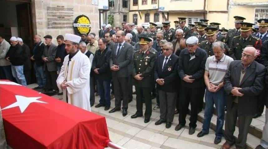 Kıbrıs Gazisi Askeri T&ouml;renle Son Yolculuğuna Uğurlandı