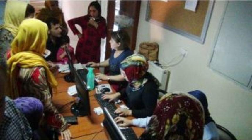 Suriyeliler Kayıt Altına Alınıyor