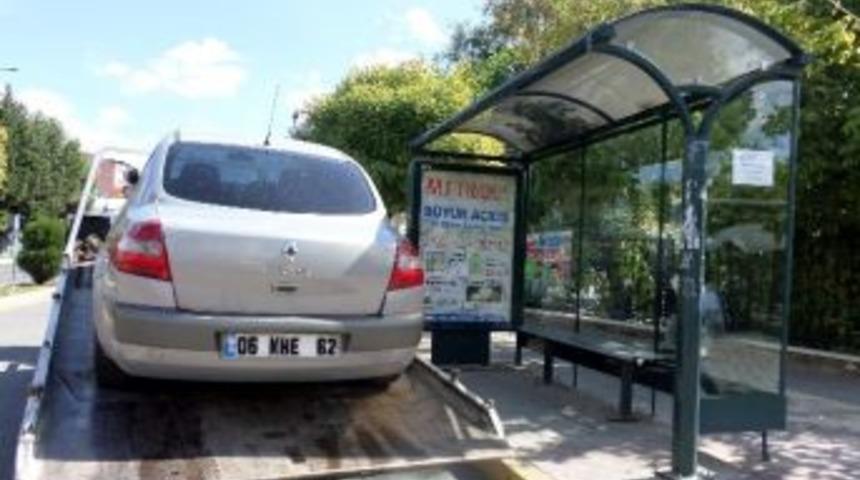 Hatalı Park Edilen Ara&ccedil;lar Kaldırılıyor