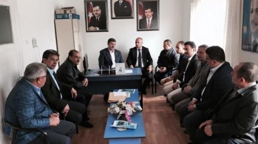 Milletvekili &Ouml;zkaya Sandıklı&rsquo;da Vatandaşlar İle Bir Araya Geldi