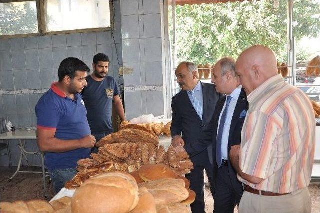 Vali Çakacak, Mersin Esob’da Esnaf Temsilcileriyle Buluştu