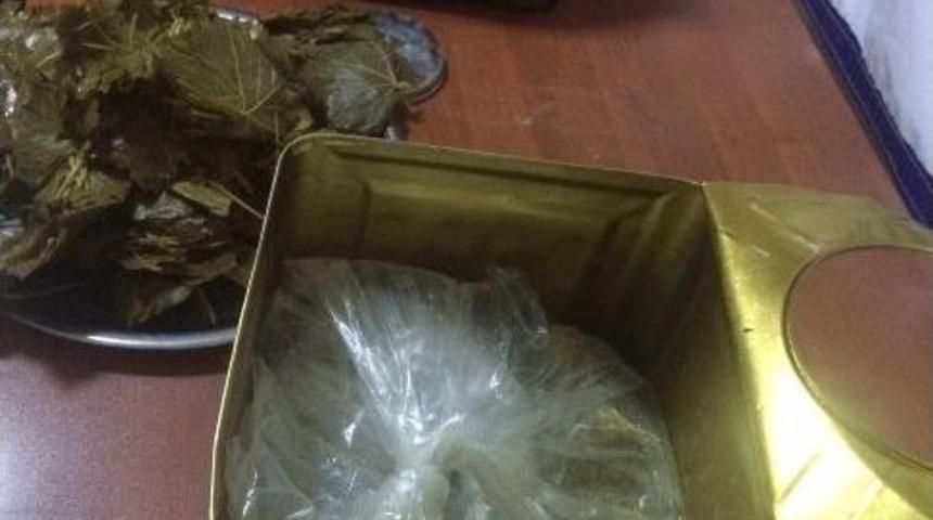 Batman&rsquo;da Asma Yapraklarının Arasına Gizlenen Esrar Ele Ge&ccedil;irildi