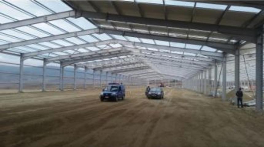 Boz&uuml;y&uuml;k&rsquo;te &Ccedil;atıdan D&uuml;şen İş&ccedil;i &Ouml;ld&uuml;