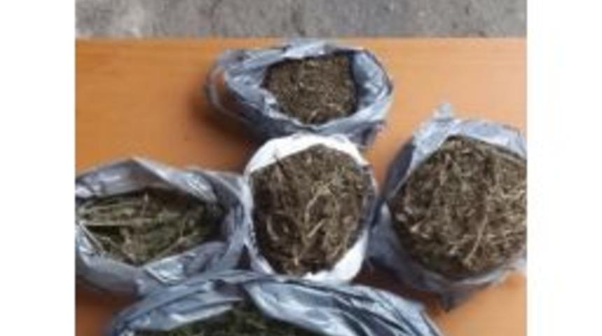 &Ccedil;arşamba&rsquo;da 2 Kilo 650 Gram Kubar Esrar Ele Ge&ccedil;irildi