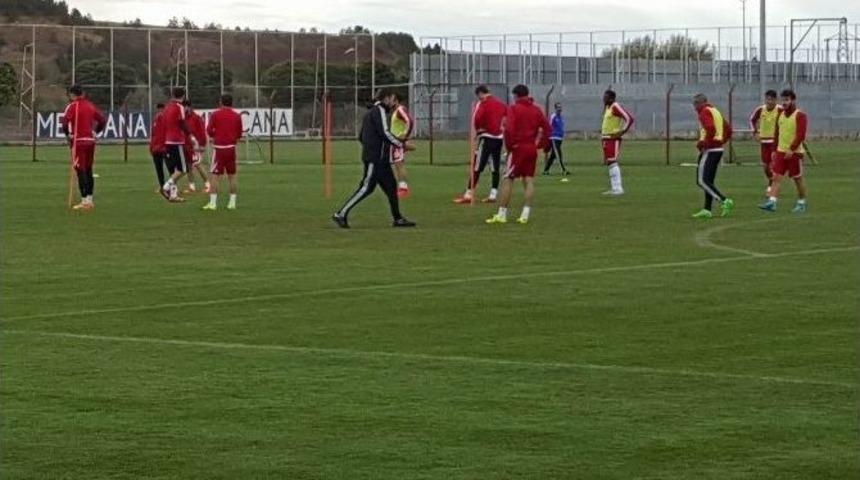 Medicana Sivasspor, Kasımpaşa Ma&ccedil;ı Hazırlıklarını S&uuml;rd&uuml;rd&uuml;