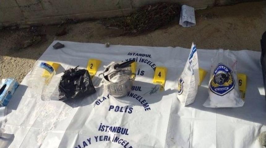 Başakşehir&rsquo;de Asma K&ouml;pr&uuml;n&uuml;n Altında 4,5 Kiloluk Bomba Bulundu