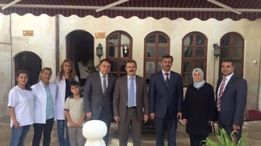 Halk Sağlığı Kurum Başkanı Prof.dr. İrfan Şencan, Sağlık Kuruluşlarını Ziyaret Etti