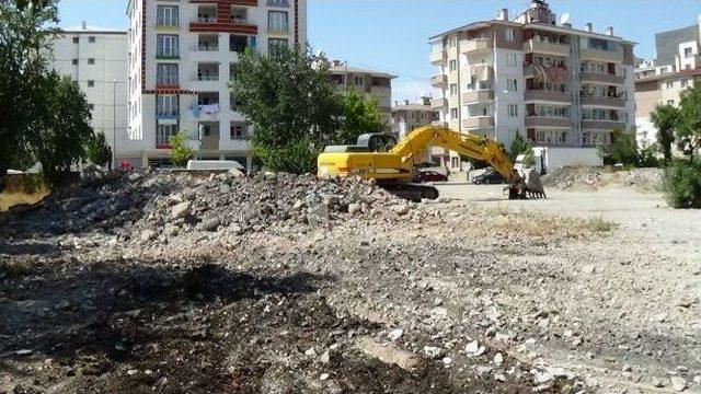 Van Büyükşehir Belediyesi’ne Yürütmeyi Durdurma Kararı