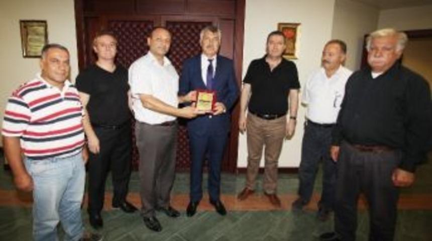 Akdeniz Vakfı&rsquo;ndan Başkan Karalar&rsquo;a Teşekk&uuml;r