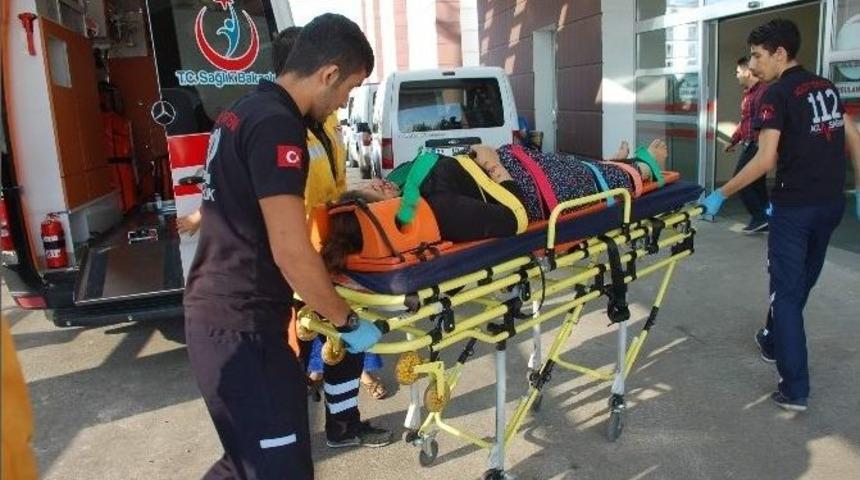 Trakt&ouml;rden D&uuml;şt&uuml;, Tekerin Altında Kaldı